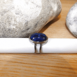 bague avec pierre lapis lazuli