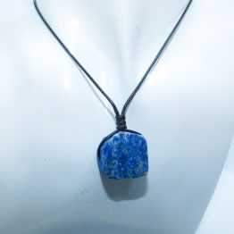 pendentif lapis lazuli brut