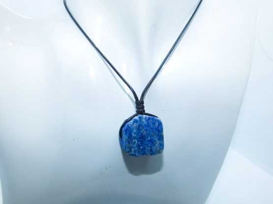 pendentif lapis lazuli brut