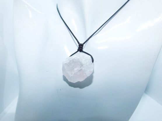 pierre quartz rose pendentif