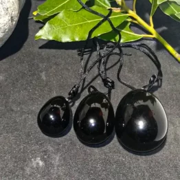 oeuf de yoni obsidienne noire